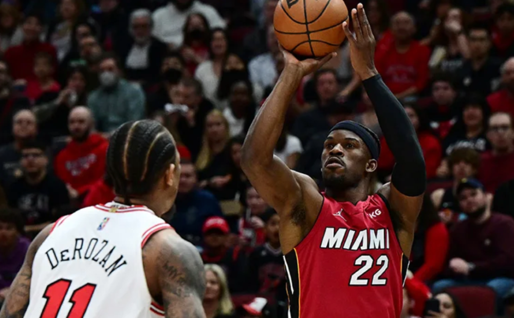 STAR SPORTS-包含德罗巴关键节点势不可挡，热火带队取胜！的词条